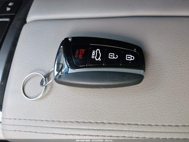 Hyundai Genesis 3.8 2016 KMHGN4JE2GU125369 Image 11