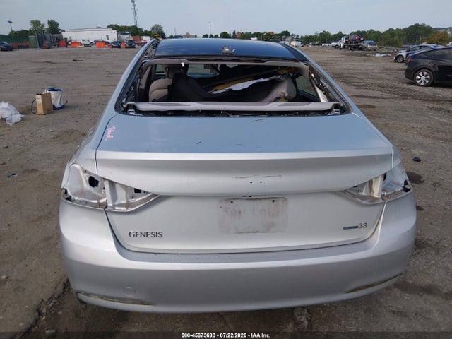 Hyundai Genesis 3.8 2016 KMHGN4JE2GU125369 Image 18