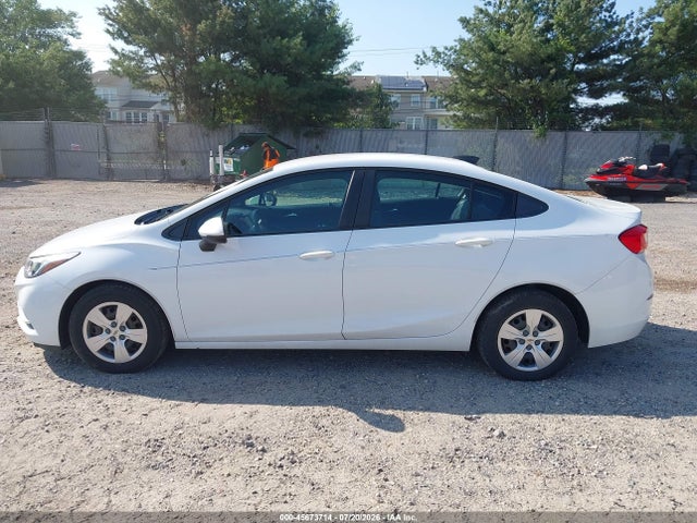 45673714 :رقم المزاد ، 1G1BC5SM1J7209441 vin ، 2018 Chevrolet Cruze Ls Auto مزاد بيع