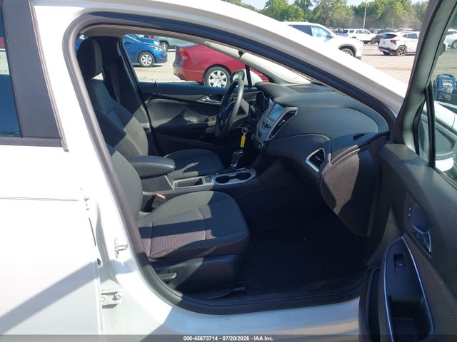 45673714 :رقم المزاد ، 1G1BC5SM1J7209441 vin ، 2018 Chevrolet Cruze Ls Auto مزاد بيع