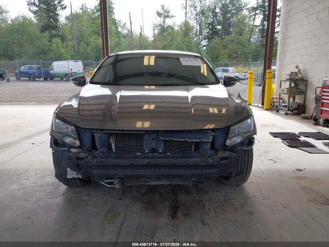 1VWAT7A33GC011335 Volkswagen Passat 1.8t S