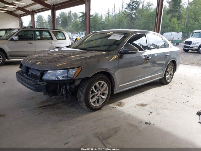 1VWAT7A33GC011335 Volkswagen Passat 1.8t S