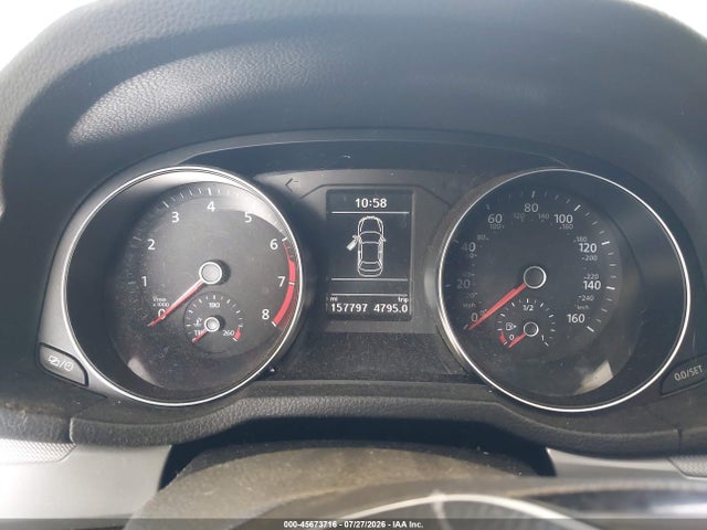 1VWAT7A33GC011335 Volkswagen Passat 1.8t S