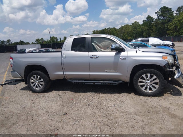 45673723 :رقم المزاد ، 5TFBW5F17HX659300 vin ، 2017 Toyota Tundra Limited 5.7l V8 مزاد بيع