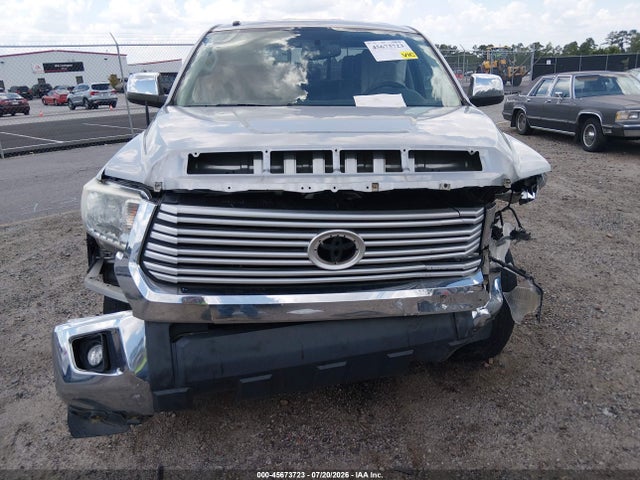 45673723 :رقم المزاد ، 5TFBW5F17HX659300 vin ، 2017 Toyota Tundra Limited 5.7l V8 مزاد بيع