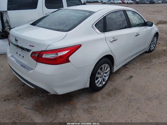 Nissan Altima 2.5 S 2016 1N4AL3AP1GN383278 Image 4