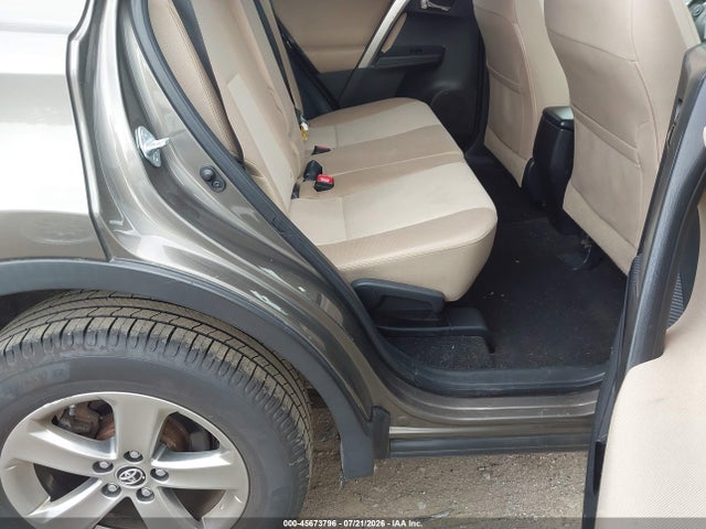 Toyota Rav4 Xle 2015 JTMRFREV9FD157185 Image 8