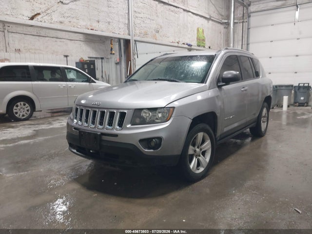 Jeep Compass Sport 2015 1C4NJDBB6FD332602 Image 2