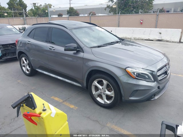 Mercedes-Benz GLA 250 2017 WDCTG4EB7HJ285984 zdjęcie główne