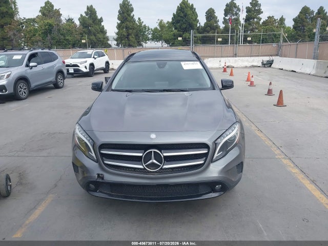 45673811 :رقم المزاد ، WDCTG4EB7HJ285984 vin ، 2017 Mercedes-benz Gla 250 مزاد بيع