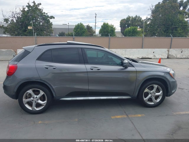 45673811 :رقم المزاد ، WDCTG4EB7HJ285984 vin ، 2017 Mercedes-benz Gla 250 مزاد بيع