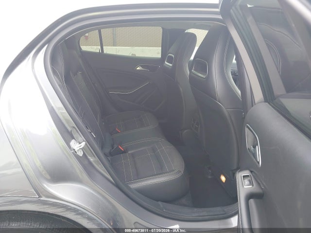 45673811 :رقم المزاد ، WDCTG4EB7HJ285984 vin ، 2017 Mercedes-benz Gla 250 مزاد بيع
