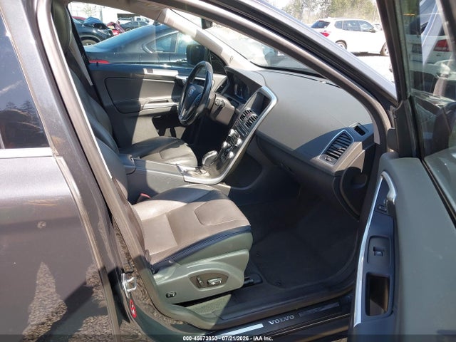 Продаж на аукціоні авто 2015 Volvo Xc60 T5/t5 Premier, vin: YV4612RK7F2717836, номер лоту: 45673850