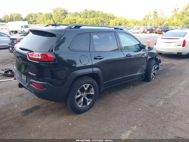 45673866 :رقم المزاد ، 1C4PJMBS8FW520468 vin ، 2015 Jeep Cherokee Trailhawk مزاد بيع