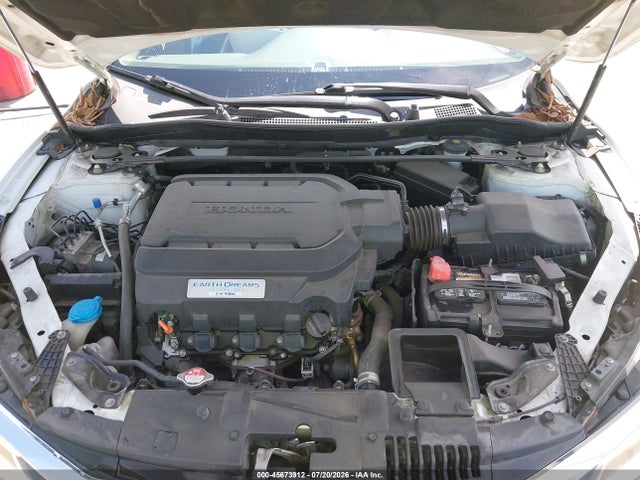 1HGCR3F98GA007083 Honda Accord Touring
