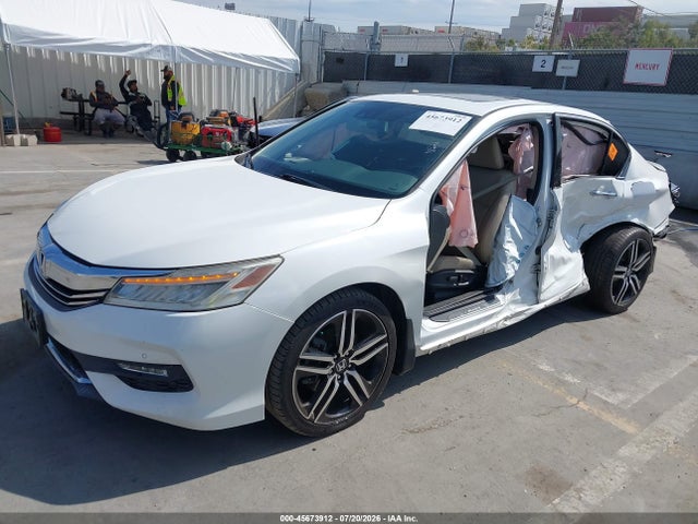 1HGCR3F98GA007083 Honda Accord Touring