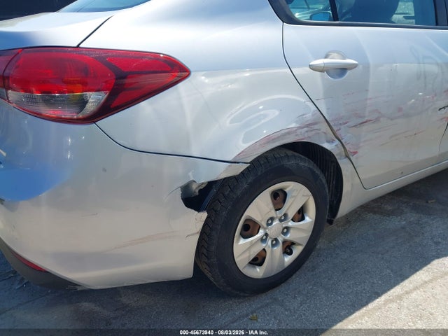 Продажа на аукционе авто 2018 Kia Forte Lx, vin: 3KPFK4A72JE226377, номер лота: 45673940