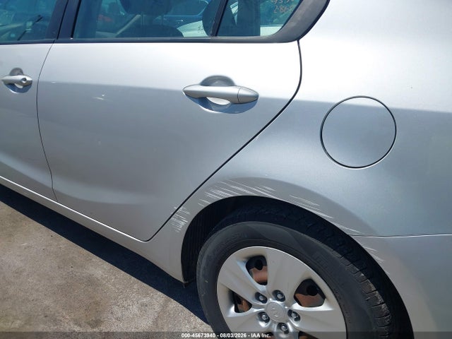 Продажа на аукционе авто 2018 Kia Forte Lx, vin: 3KPFK4A72JE226377, номер лота: 45673940