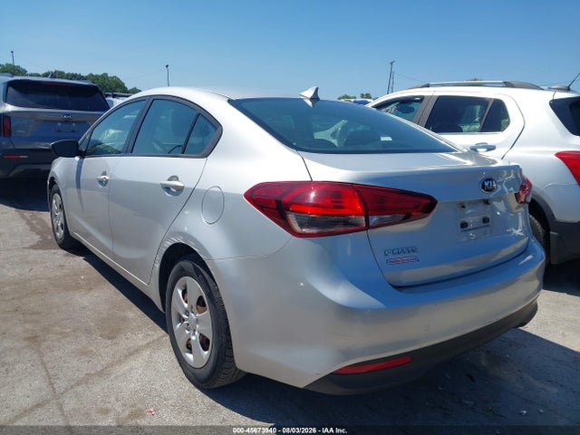Продажа на аукционе авто 2018 Kia Forte Lx, vin: 3KPFK4A72JE226377, номер лота: 45673940