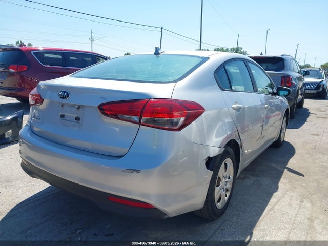 Продажа на аукционе авто 2018 Kia Forte Lx, vin: 3KPFK4A72JE226377, номер лота: 45673940
