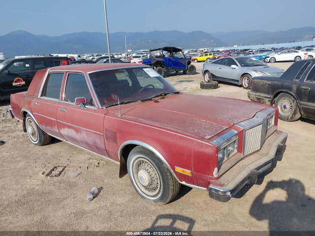 45673954 :رقم المزاد ، 2C3BF66P7DR245201 vin ، 1983 Chrysler New Yorker Fifth Avenue مزاد بيع