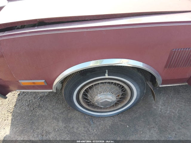 1983 Chrysler New Yorker Fifth Avenue მანქანა იყიდება აუქციონზე, vin: 2C3BF66P7DR245201, აუქციონის ნომერი: 45673954