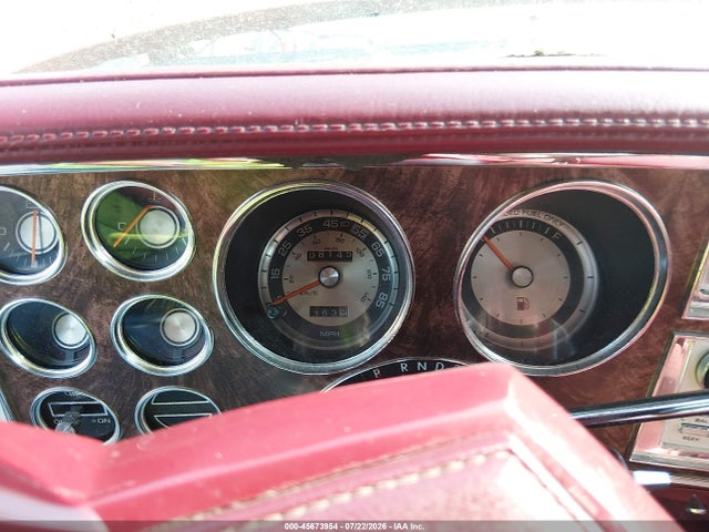 1983 Chrysler New Yorker Fifth Avenue მანქანა იყიდება აუქციონზე, vin: 2C3BF66P7DR245201, აუქციონის ნომერი: 45673954