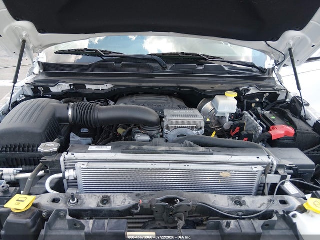 45673966 :رقم المزاد ، 1C6SRFJT6MN678973 vin ، 2021 Ram 1500 Laramie  4x4 5'7 Box مزاد بيع