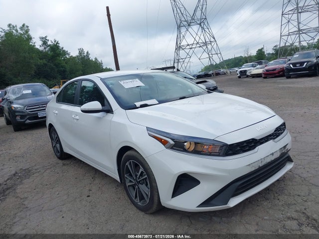 2024 3KPF24AD9RE721886 main image