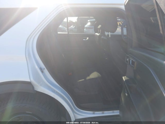 Ford Police Interceptor Utility 2022 1FM5K8AB7NGA91941 Image 8