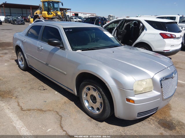 Продаж на аукціоні авто 2006 Chrysler 300, vin: 2C3KA43RX6H317820, номер лоту: 45674029