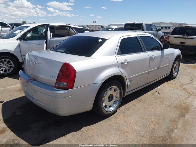 45674029 :رقم المزاد ، 2C3KA43RX6H317820 vin ، 2006 Chrysler 300 مزاد بيع