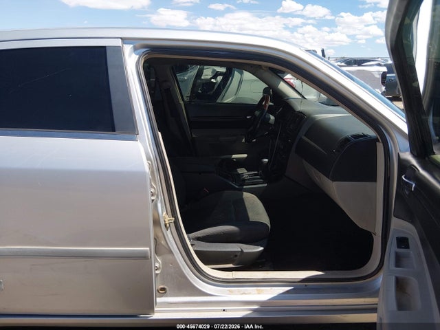 45674029 :رقم المزاد ، 2C3KA43RX6H317820 vin ، 2006 Chrysler 300 مزاد بيع