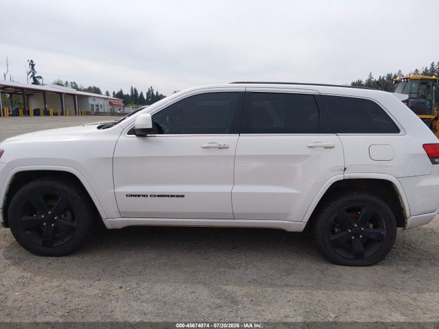 Jeep Grand Cherokee Altitude 2015 1C4RJFAG8FC834947 Image 14
