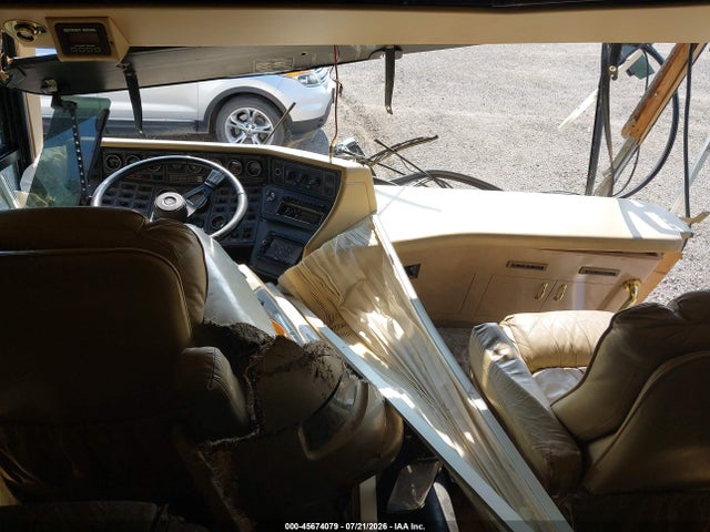 45674079 :رقم المزاد ، 1BBCRB982WF080792 vin ، 1998 Blue Bird Mpv مزاد بيع