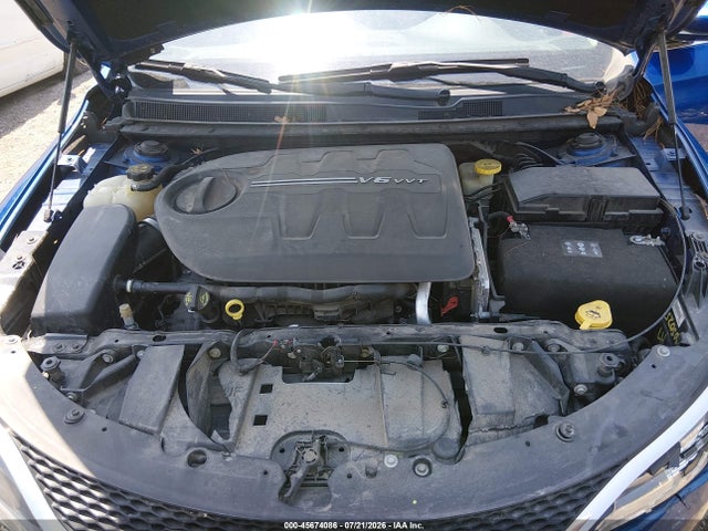 45674086 :رقم المزاد ، 1C3CCCCGXFN519698 vin ، 2015 Chrysler 200 C مزاد بيع