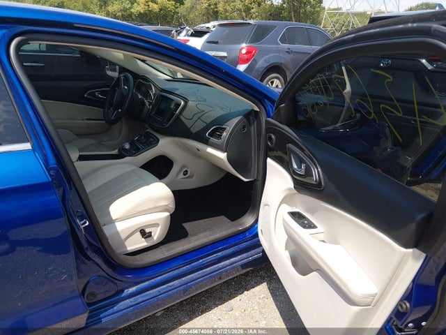 45674086 :رقم المزاد ، 1C3CCCCGXFN519698 vin ، 2015 Chrysler 200 C مزاد بيع
