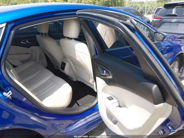 45674086 :رقم المزاد ، 1C3CCCCGXFN519698 vin ، 2015 Chrysler 200 C مزاد بيع