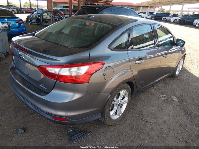 Ford FOCUS SE 2014 1FADP3F26EL105130 Image 4