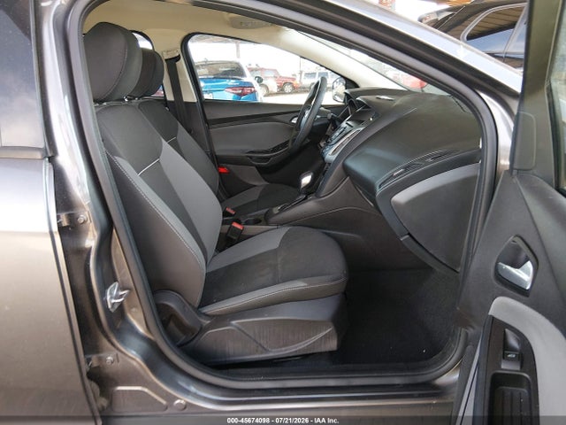 Ford FOCUS SE 2014 1FADP3F26EL105130 Image 5