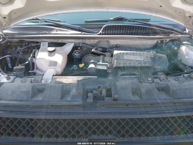 Chevrolet Express 2500 Work Van 2018 1GCWGAFG1J1277185 Image 10