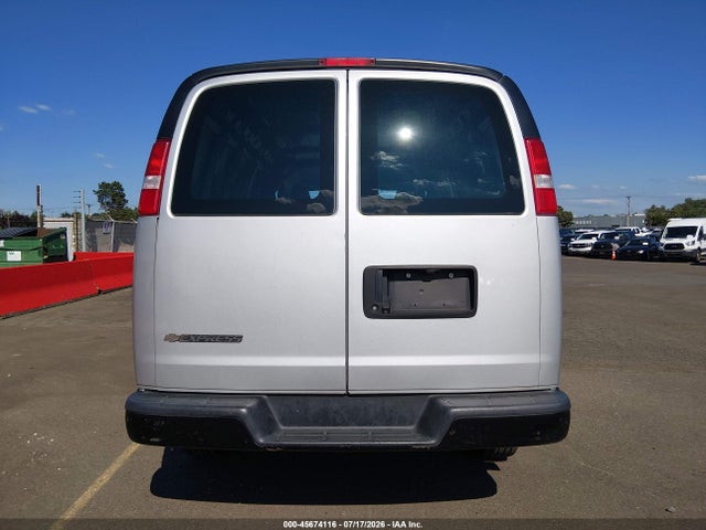 Chevrolet Express 2500 Work Van 2018 1GCWGAFG1J1277185 Image 18