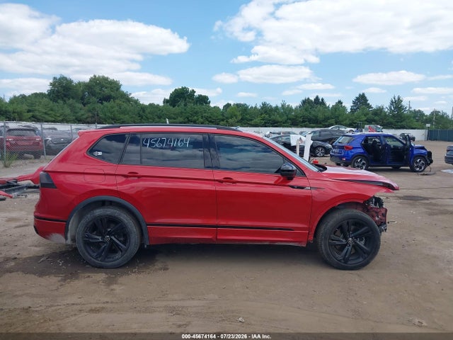 2024 Volkswagen Tiguan 2.0t Se R-line Black მანქანა იყიდება აუქციონზე, vin: 3VVCB7AX1RM046332, აუქციონის ნომერი: 45674164