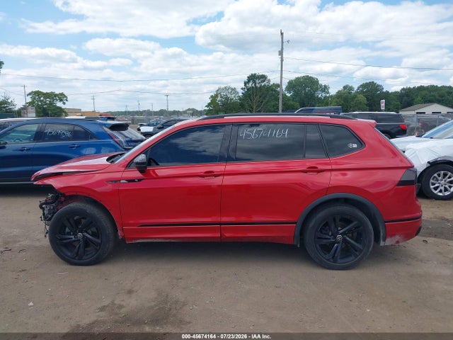 2024 Volkswagen Tiguan 2.0t Se R-line Black მანქანა იყიდება აუქციონზე, vin: 3VVCB7AX1RM046332, აუქციონის ნომერი: 45674164
