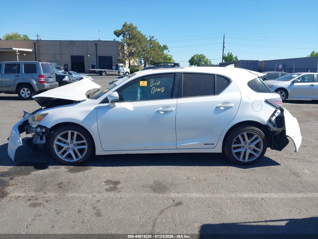 2015 Lexus Ct 200h მანქანა იყიდება აუქციონზე, vin: JTHKD5BH8F2238204, აუქციონის ნომერი: 45674220