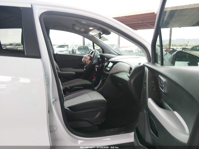 KL7CJKSB3MB305908 Chevrolet Trax Fwd Ls