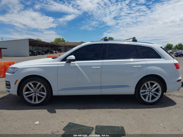 Продаж на аукціоні авто 2018 Audi Q7 3.0t Premium, vin: WA1VAAF73JD054250, номер лоту: 45674299