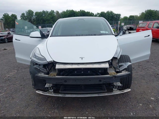 7SAYGAEE5NF377881 Tesla Model Y Long Range Dual Motor All-wheel Drive
