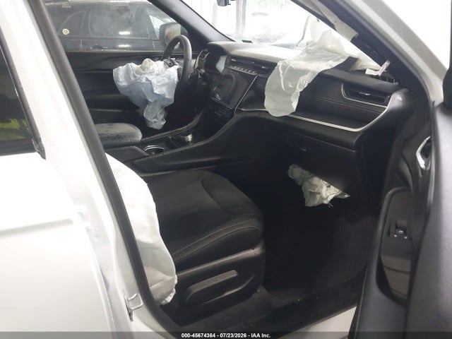 Продажа на аукционе авто 2025 Jeep Grand Cherokee Laredo X 4x4, vin: 1C4RJHAG4SC343829, номер лота: 45674364