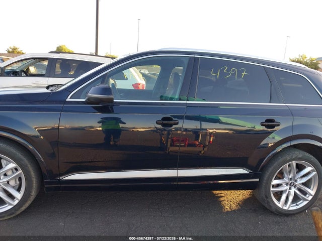 Audi Q7 3.0t Premium 2018 WA1VAAF77JD010297 Image 14